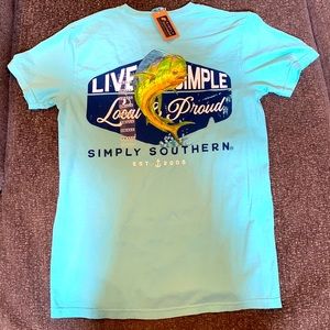 NEVER WORN NEW WITH TAGS!!! Simply Southern Live simple local & proud mahi shirt